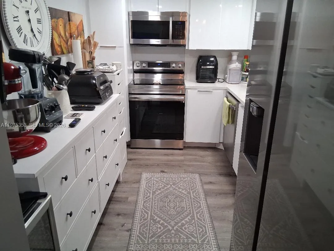 1000 St Charles Pl # 609, Pembroke Pines, FL 33026 photo 7