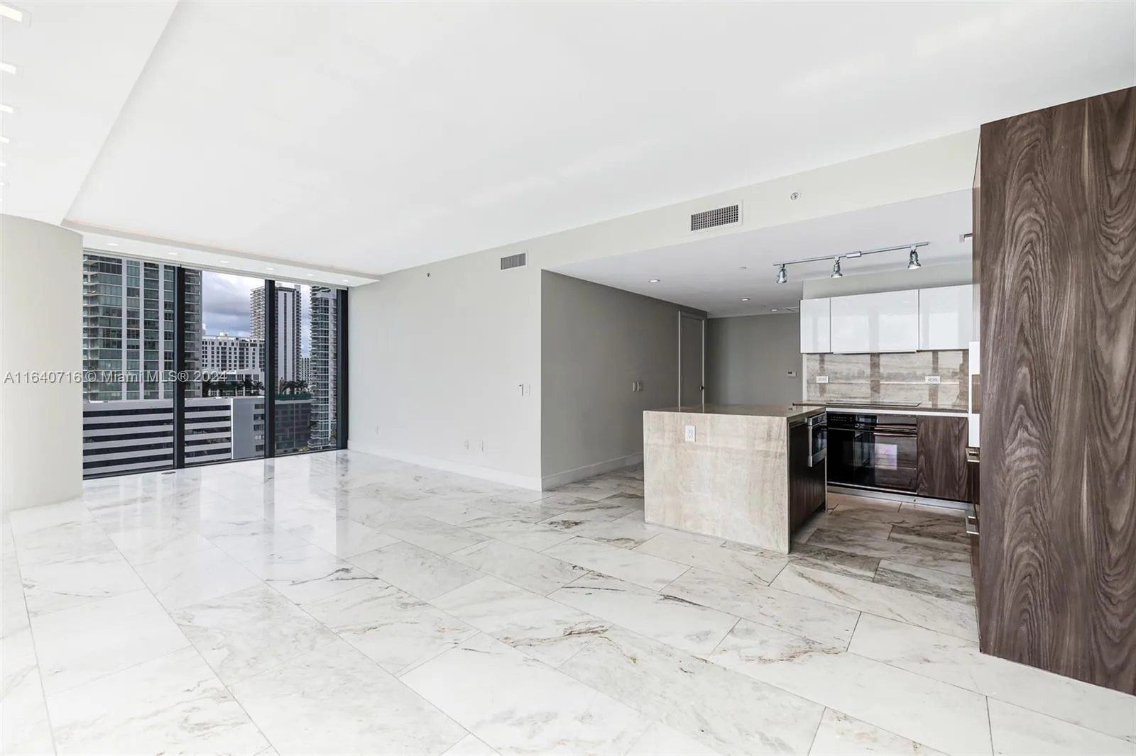 3131 NE 7th Ave # 1101, Miami, FL 33137 photo 5