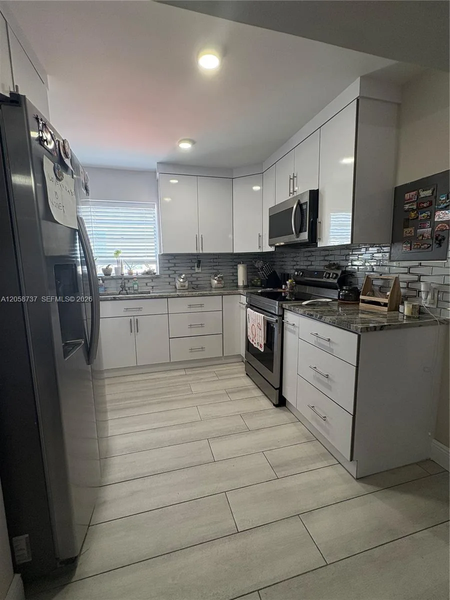 7620 Carlyle Ave # 502, Miami Beach, FL 33141 photo 6