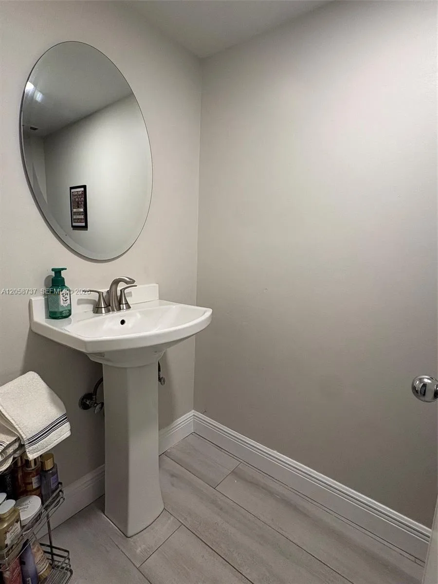7620 Carlyle Ave # 502, Miami Beach, FL 33141 photo 7