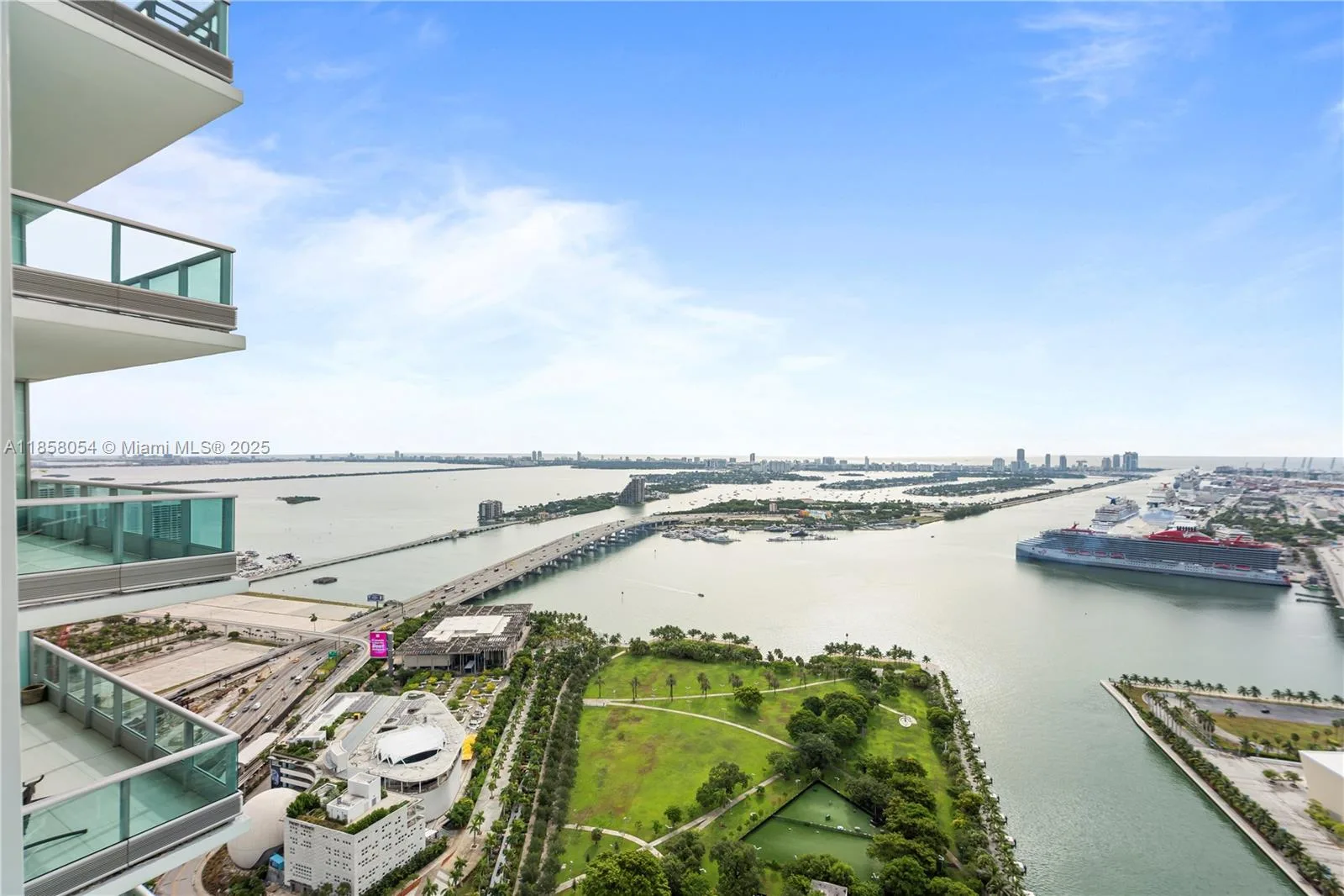 900 Biscayne Blvd # 5102, Miami, FL 33132 photo 12