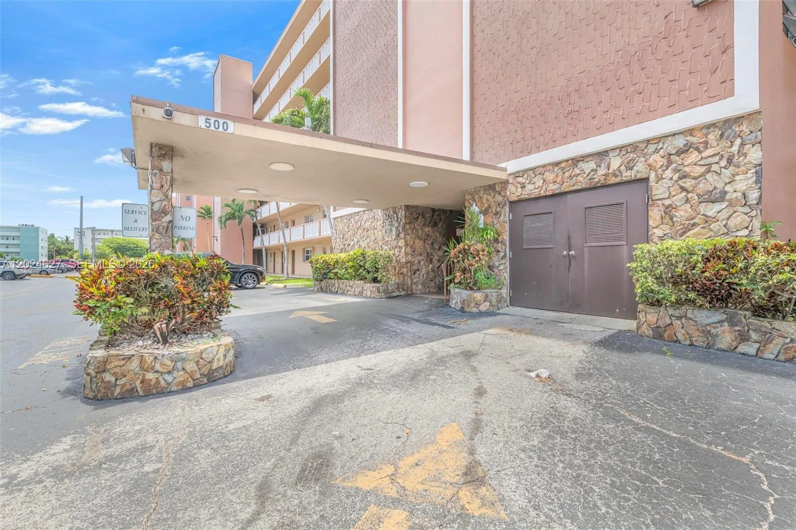 500 NE 12th Ave # 407, Hallandale Beach, FL 33009 photo 2