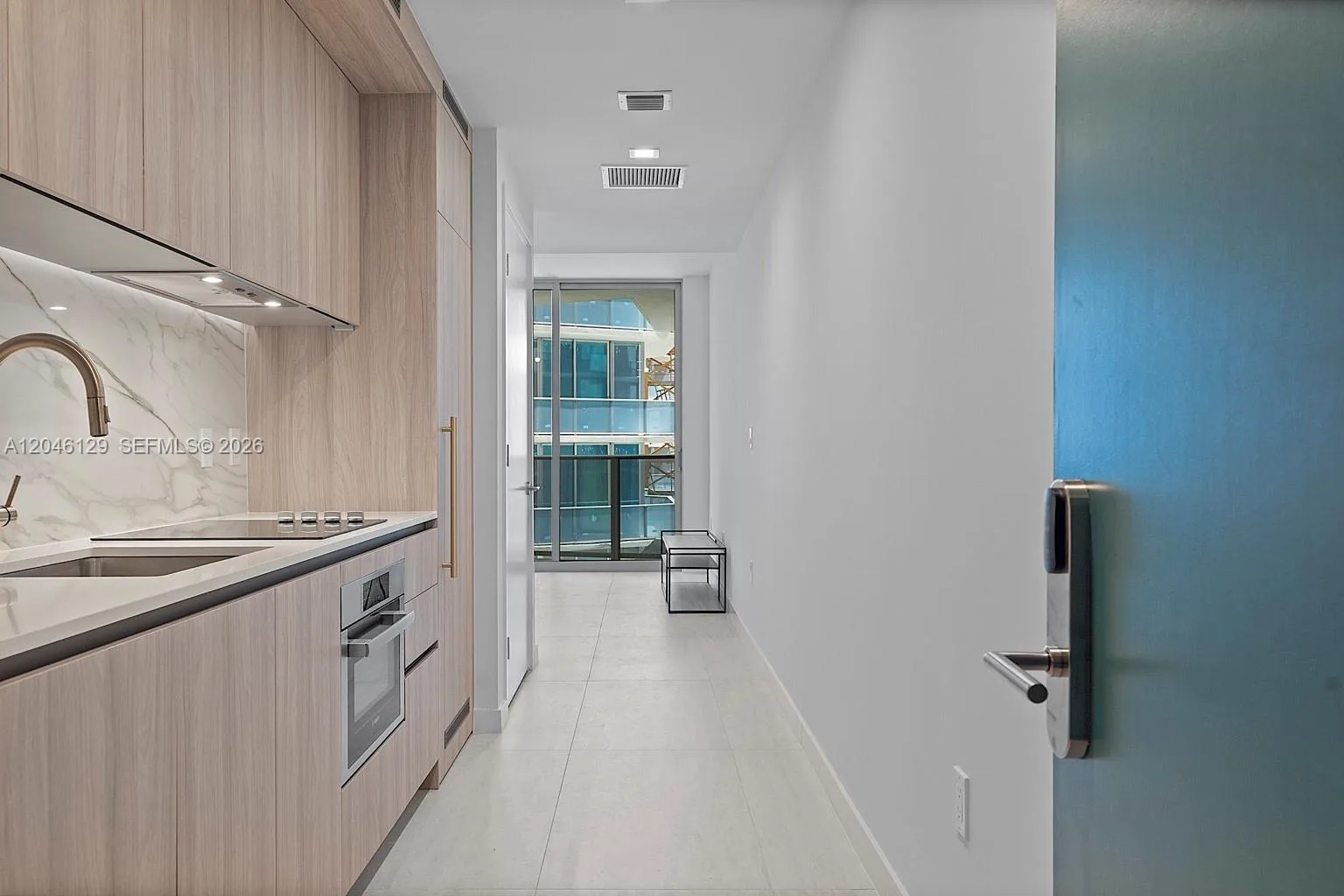 77 SE 5th St. # 1905, Miami, FL 33131 photo 4