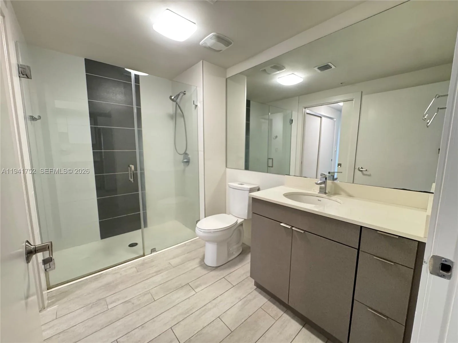 321 NE 26th St # 615, Miami, FL 33137 photo 6