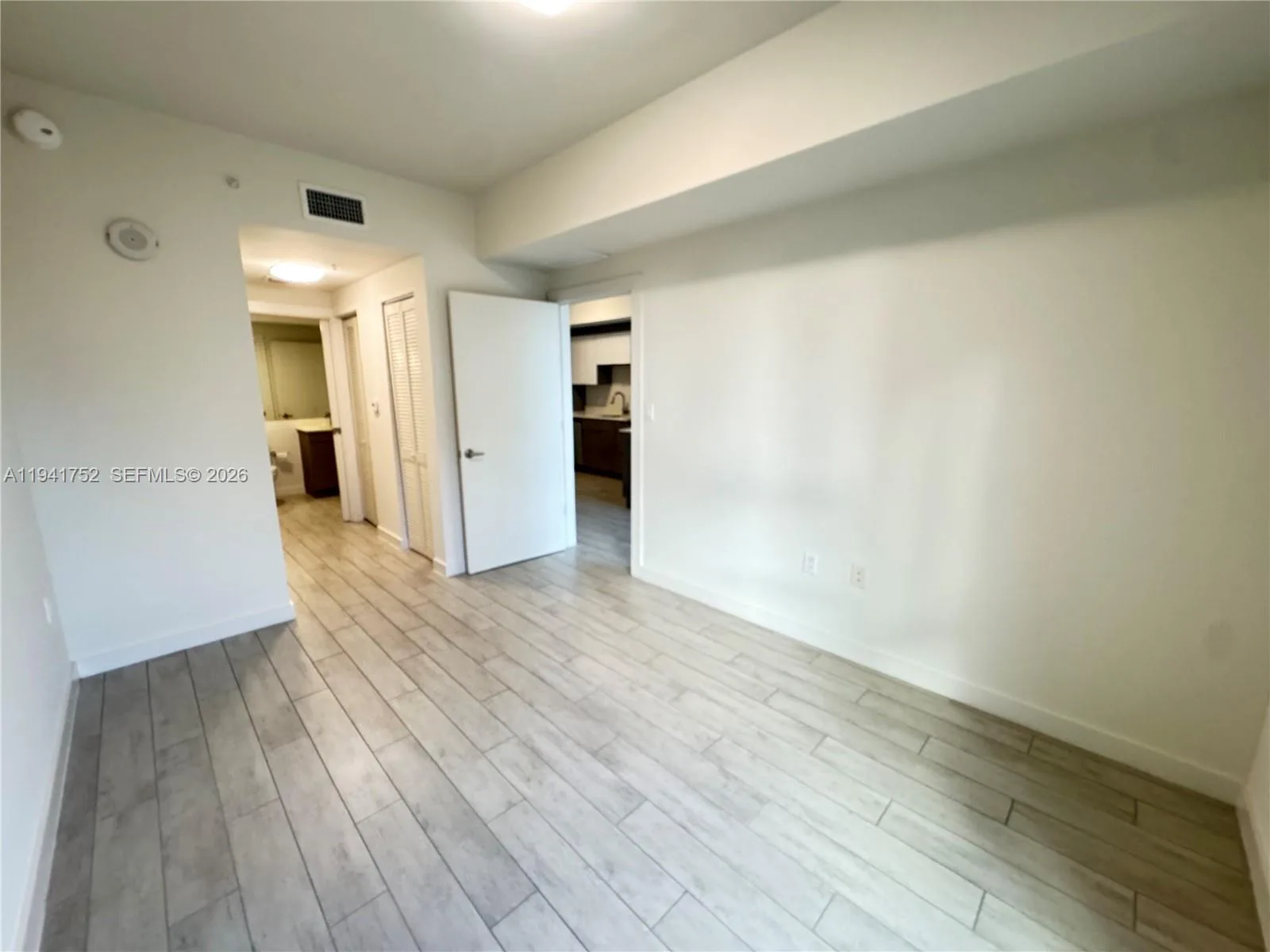 321 NE 26th St # 615, Miami, FL 33137 photo 8