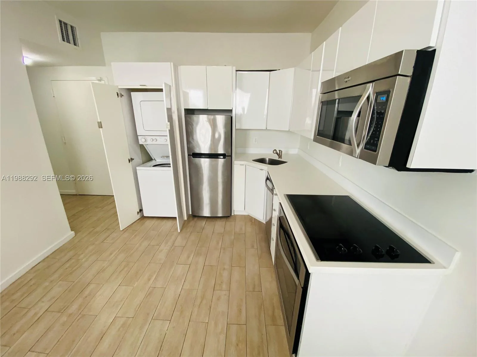 1611 Meridian Ave # 305, Miami Beach, FL 33139 photo 3