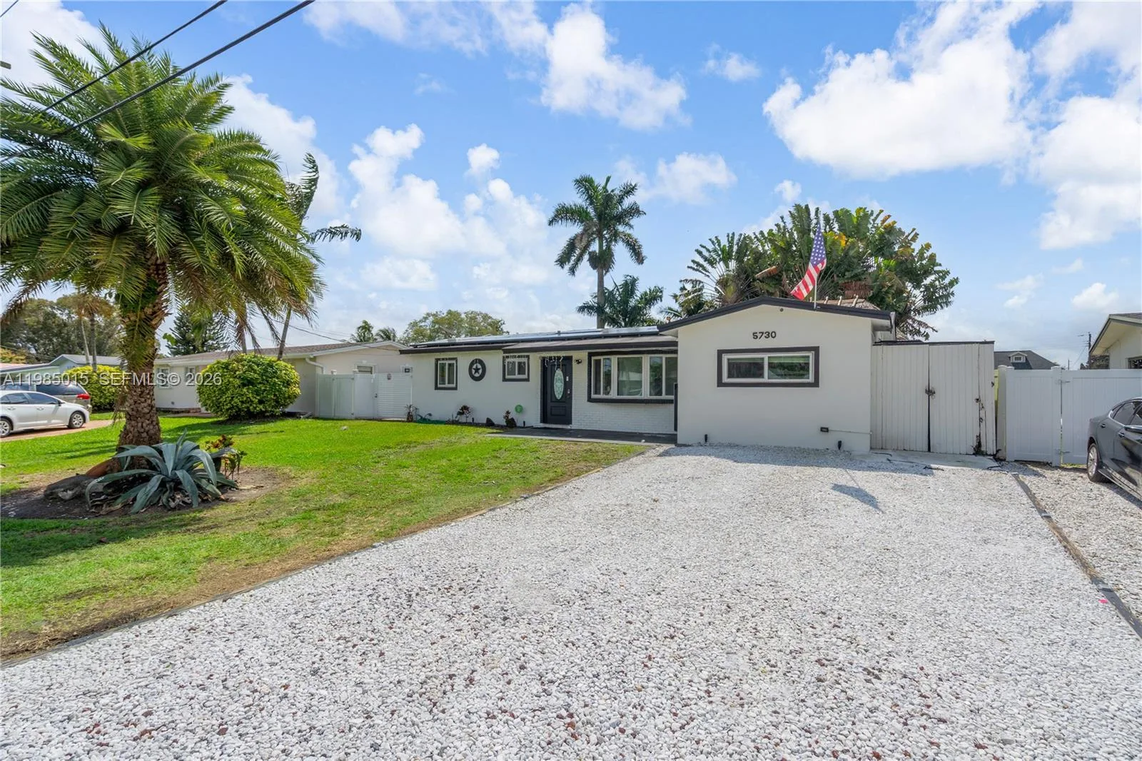 5730 SW 55th St, Davie, FL 33314 photo 3