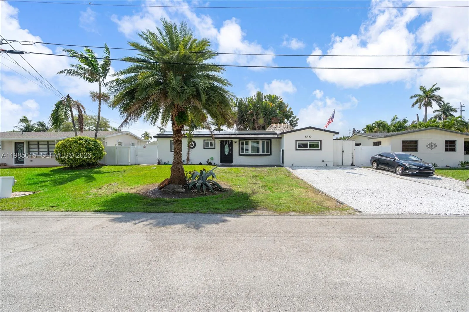 5730 SW 55th St, Davie, FL 33314 photo 4