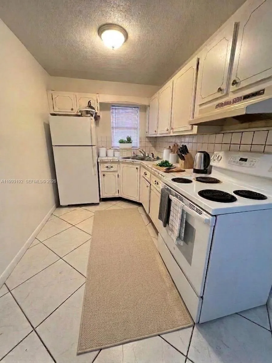 1747 Rodman St # 309, Hollywood, FL 33020 photo 2