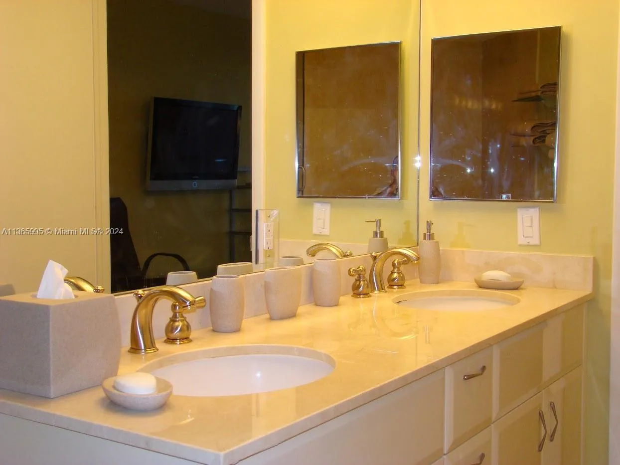 6365 COLLINS AV # 3407, Miami Beach, FL 33141 photo 10