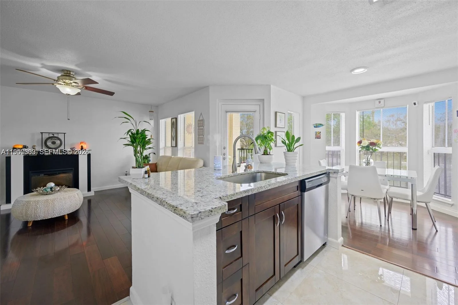 777 Riverside Dr # 1521, Coral Springs, FL 33071