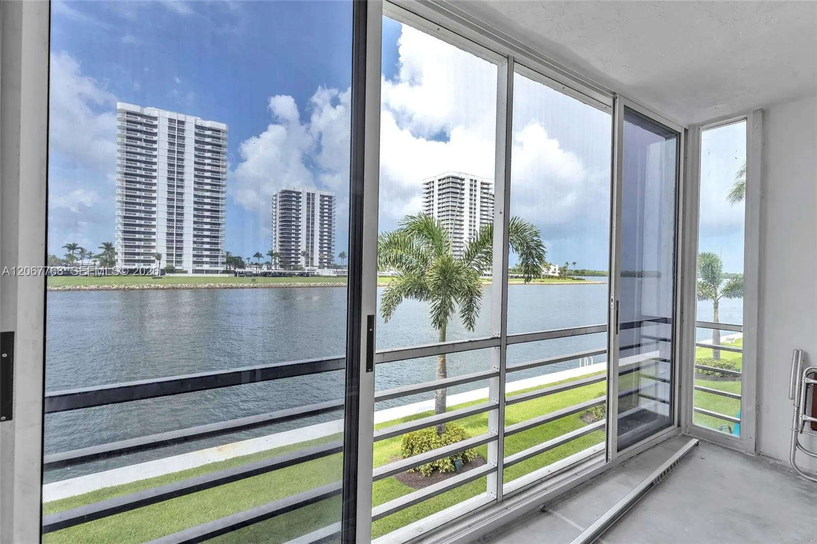 28 Yacht Club Dr # 202, North Palm Beach, FL 33408 — zdjęcie 4