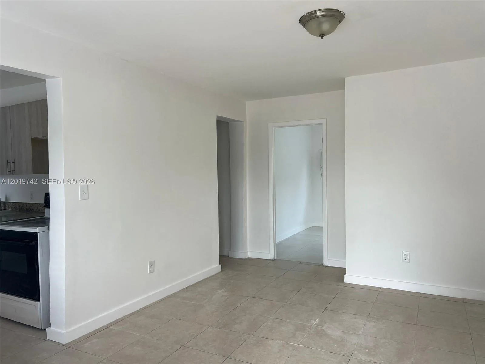 4245 NW 24th Ave # 1, Miami, FL 33142 — zdjęcie 2