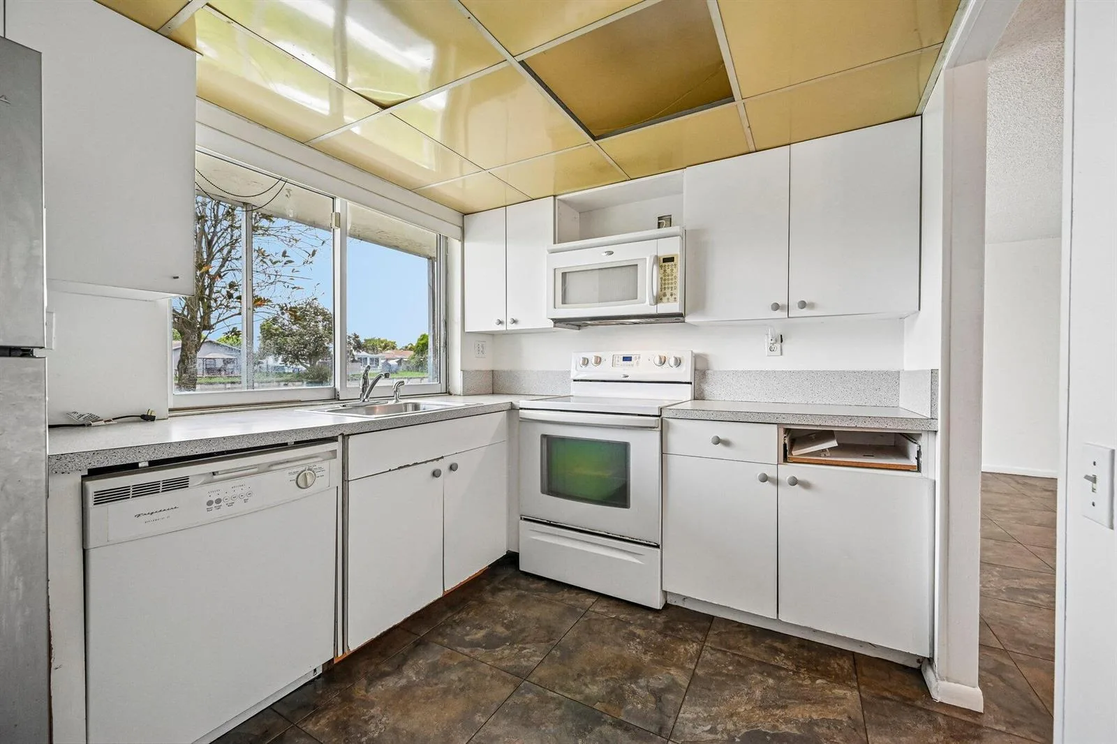 9150 LIME BAY Boulevard # 103, Tamarac, FL 33321 photo 5