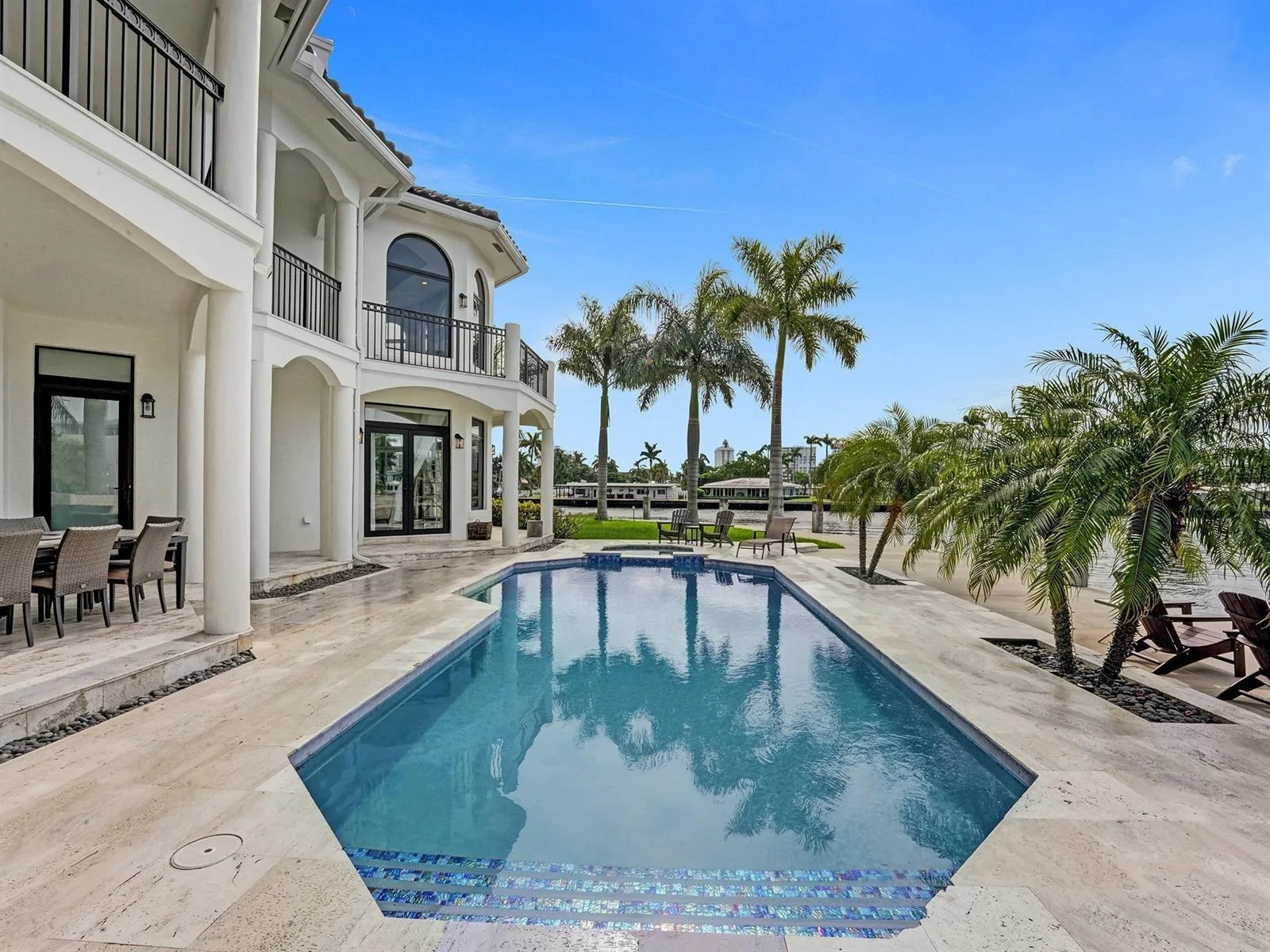 2584 SE 12TH Street, Pompano Beach, FL 33062 photo 4