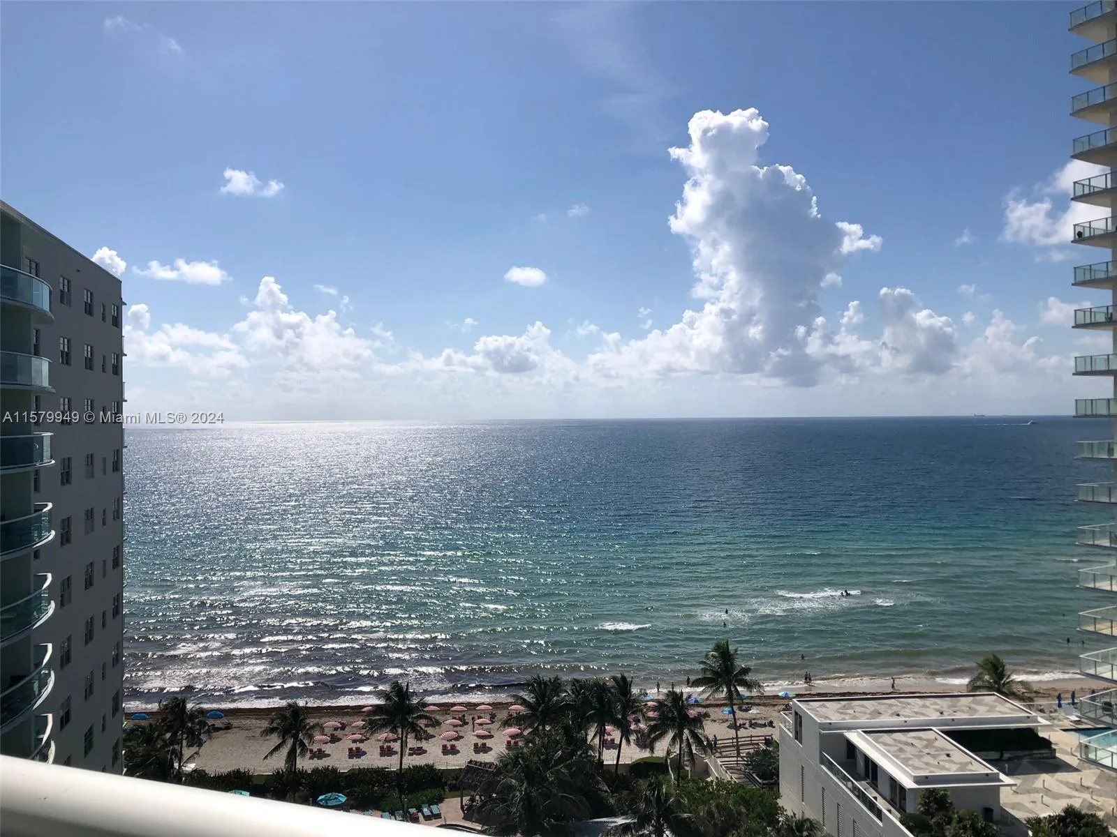 Tides on Hollywood Beach