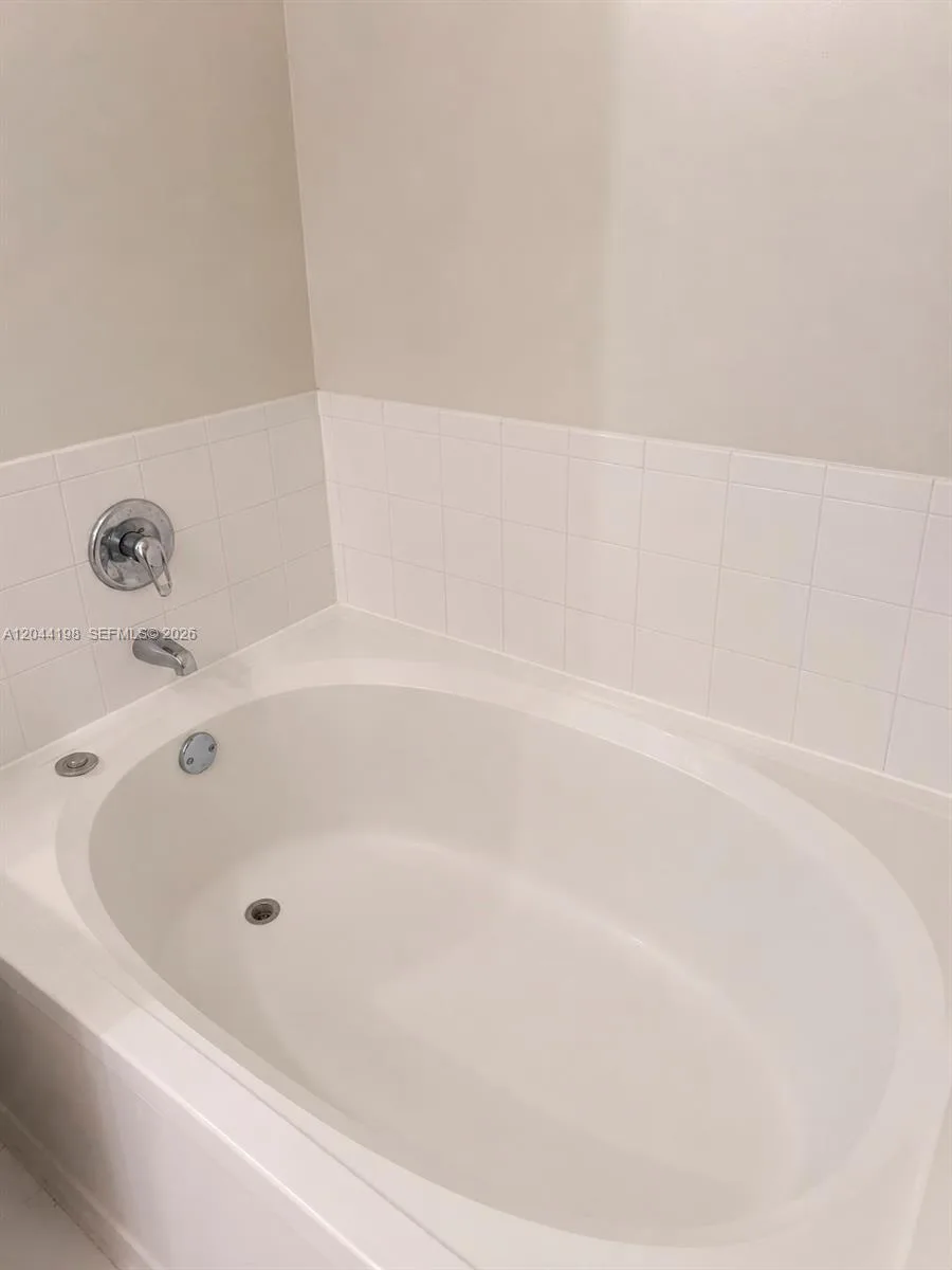 17145 N Bay Rd # 4307, Sunny Isles Beach, FL 33160 photo 6
