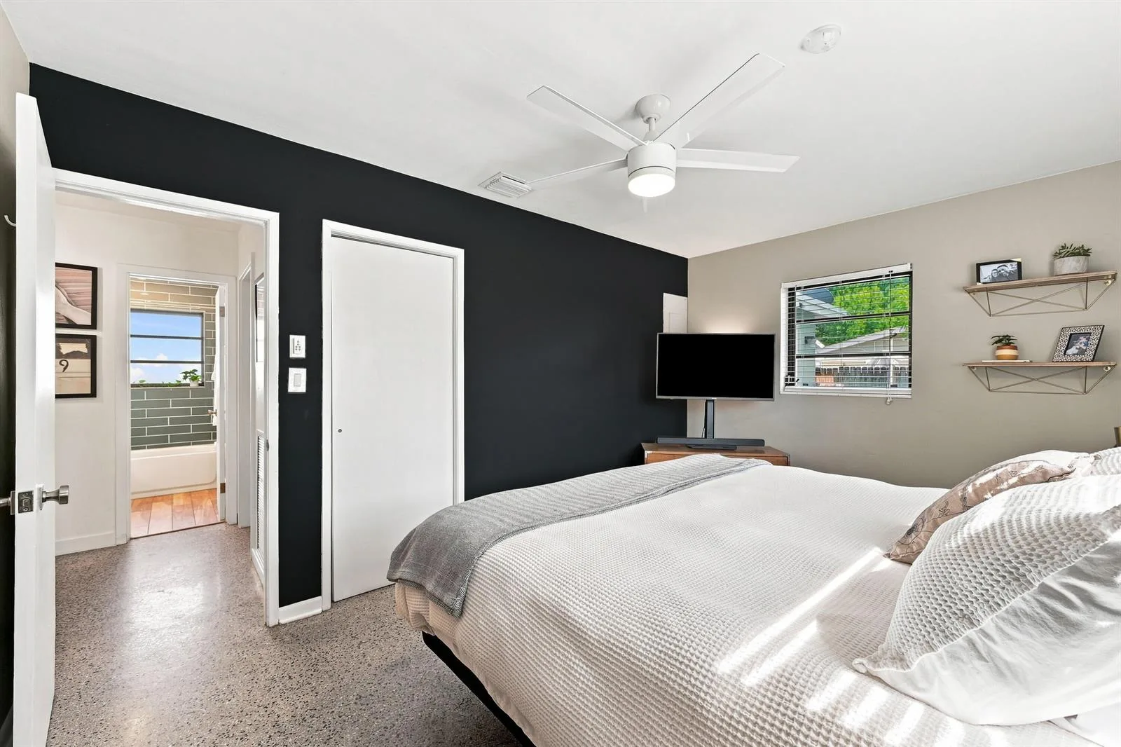 496 NW 47TH Court, Oakland Park, FL 33309 photo 13
