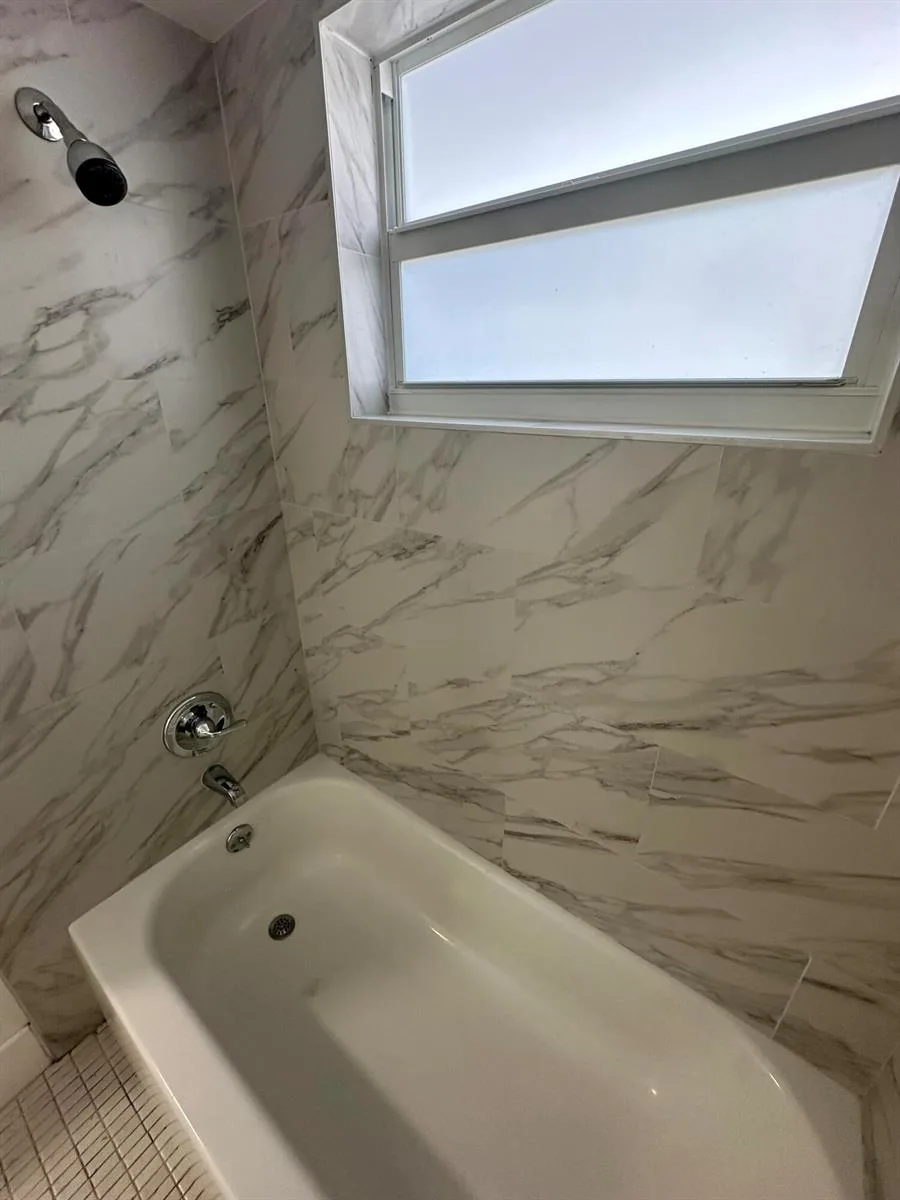 1660 NE 191st Street # 404-1, Miami, FL 33179 photo 3