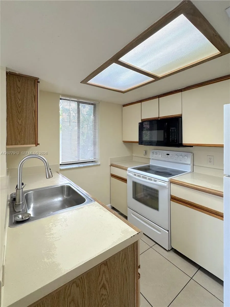 3287 Coral Lake Dr # 3287, Coral Springs, FL 33065 photo 3