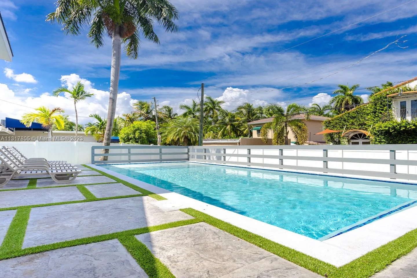 1109 Hollywood Blvd, Hollywood, FL 33019 photo 3