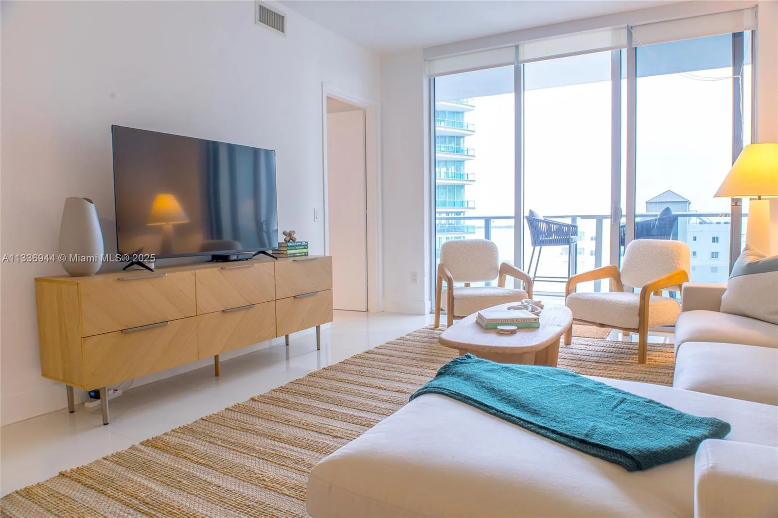 1300 Brickell Bay Dr # 1608, Miami, FL 33131 photo 3