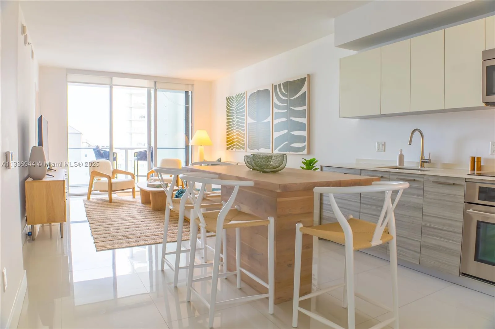 1300 Brickell Bay Dr # 1608, Miami, FL 33131 photo 4