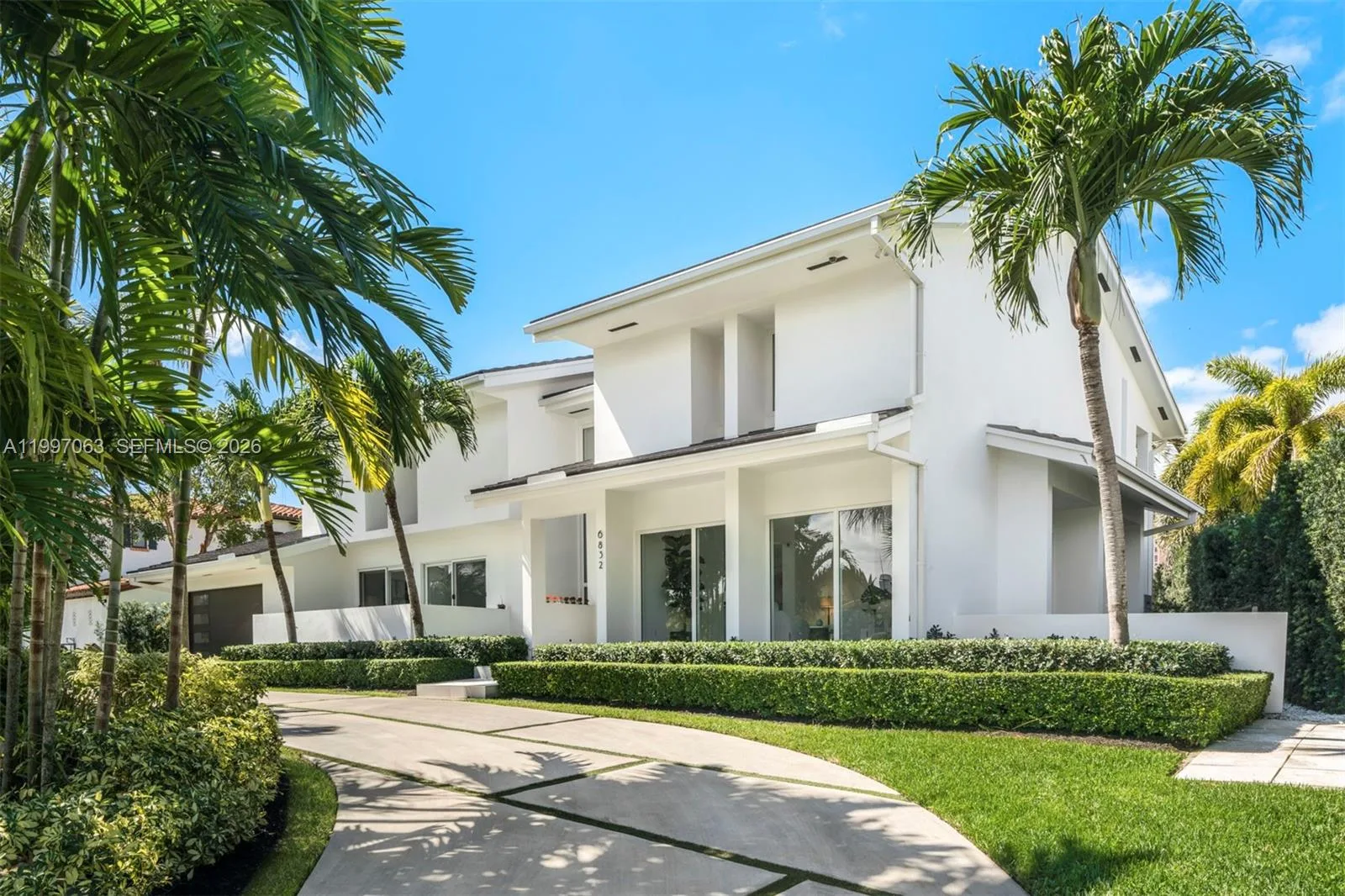 6832 Sunrise Ct # 0, Coral Gables, FL 33133