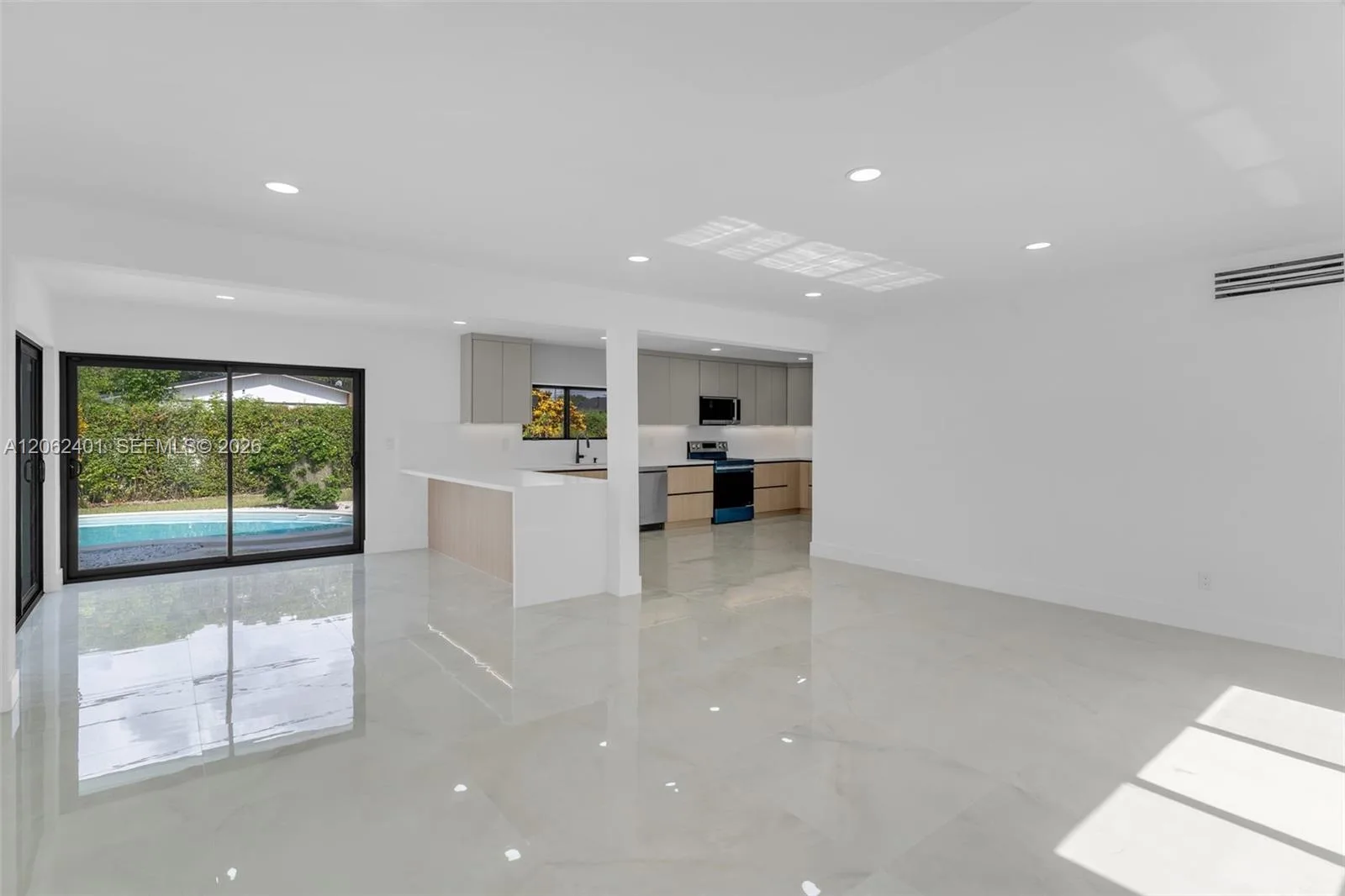 17630 SW 108th Ct, Miami, FL 33157 photo 4