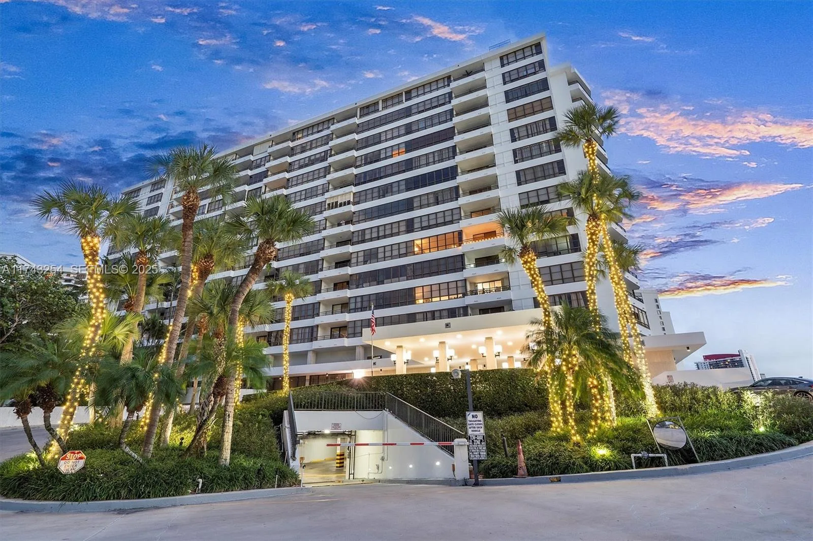 500 Three Islands Blvd # 411, Hallandale Beach, FL 33009