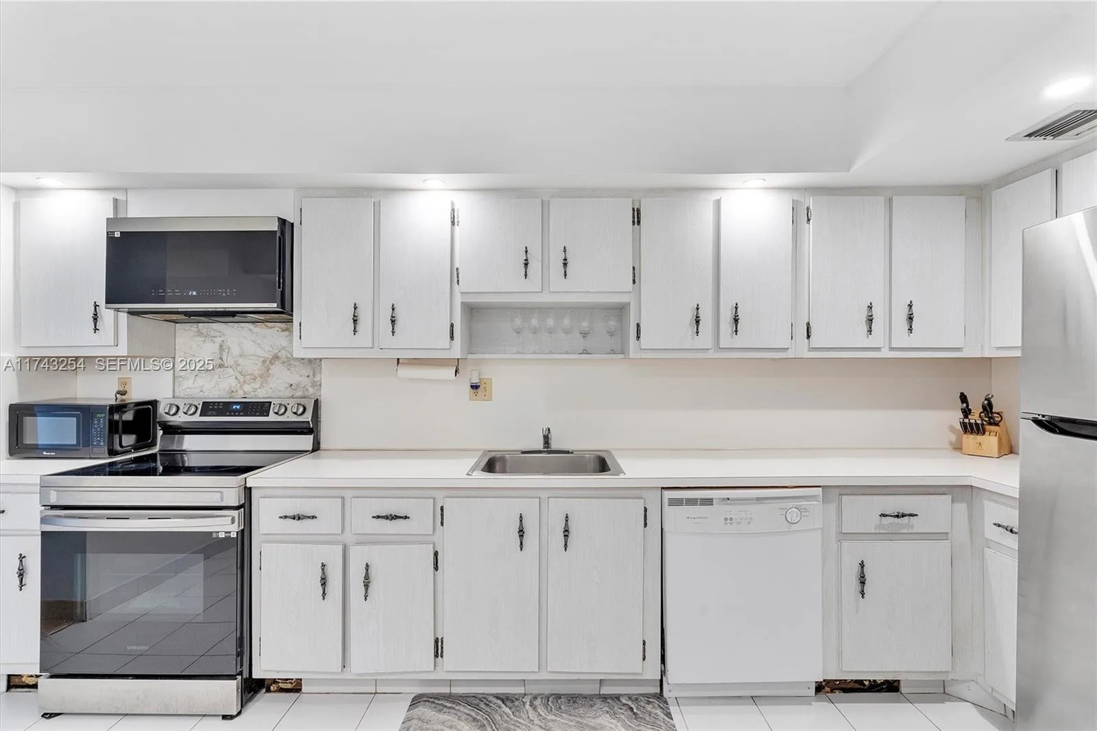 500 Three Islands Blvd # 411, Hallandale Beach, FL 33009 photo 12
