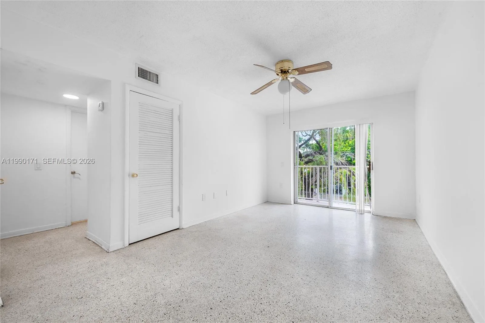 2661 SW 11th St # 8, Miami, FL 33135 photo 6