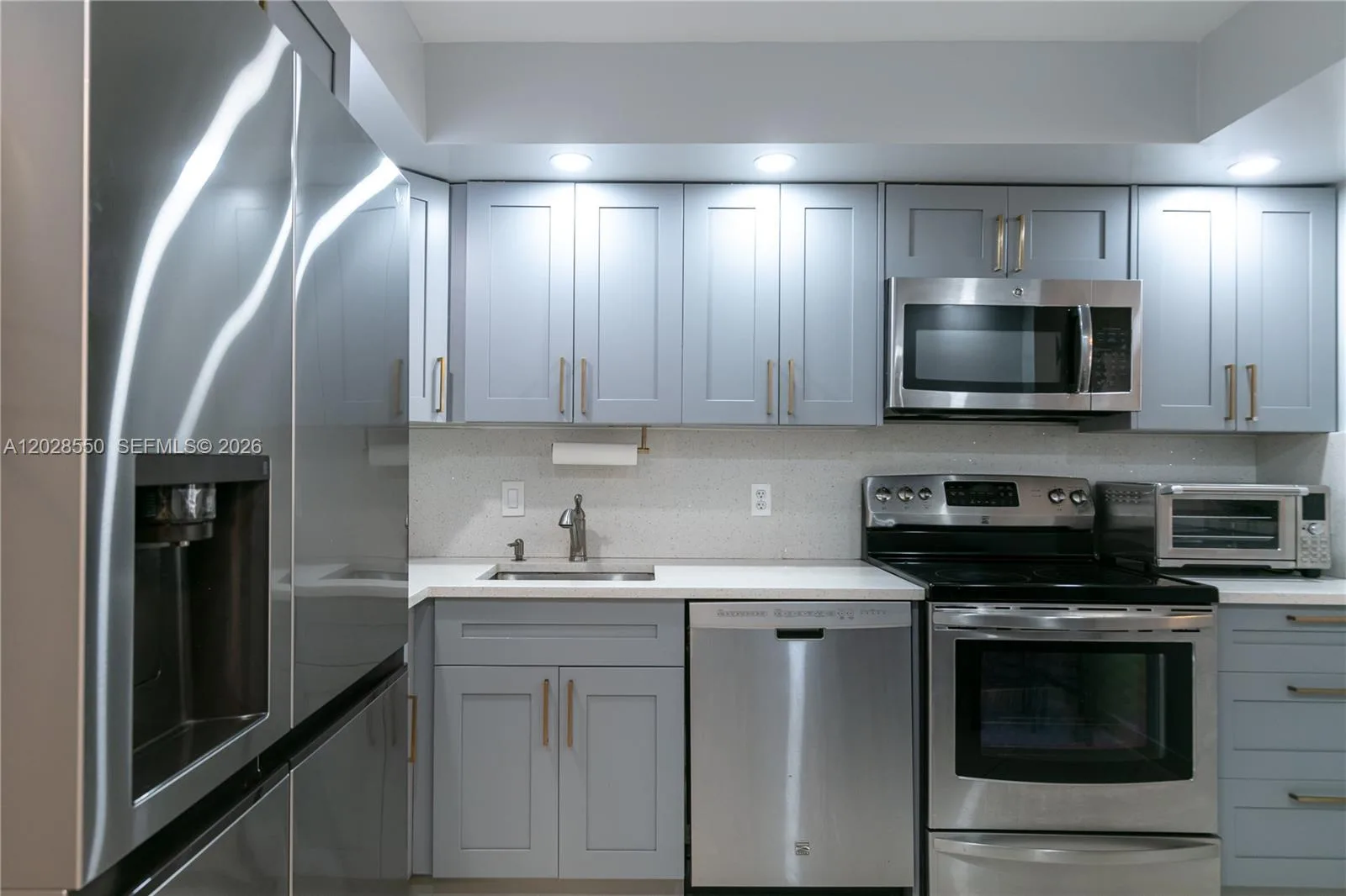 2401 S Ocean Dr # 404, Hollywood, FL 33019 photo 10
