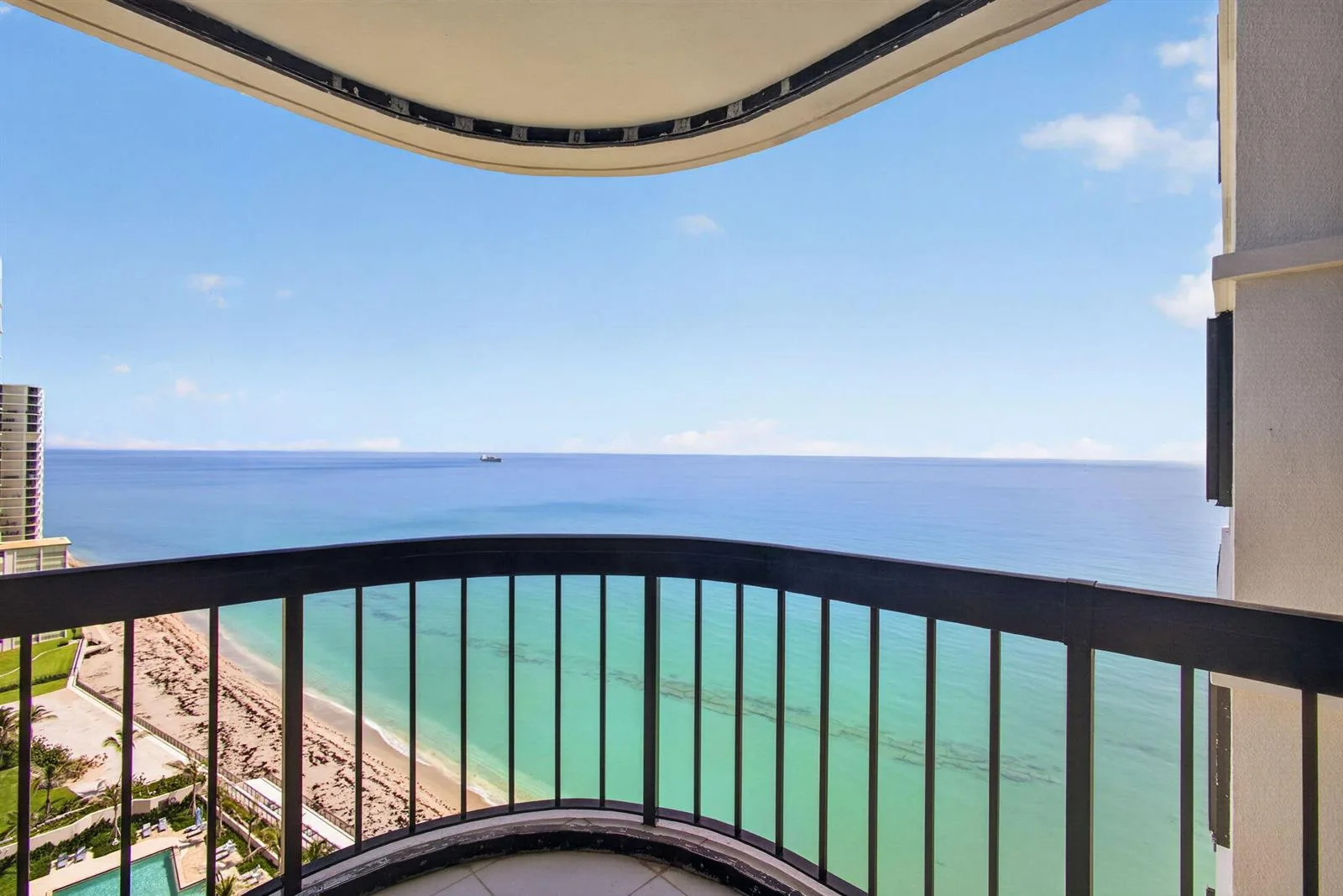 5380 N OCEAN Drive # 19F, Singer Island, FL 33404