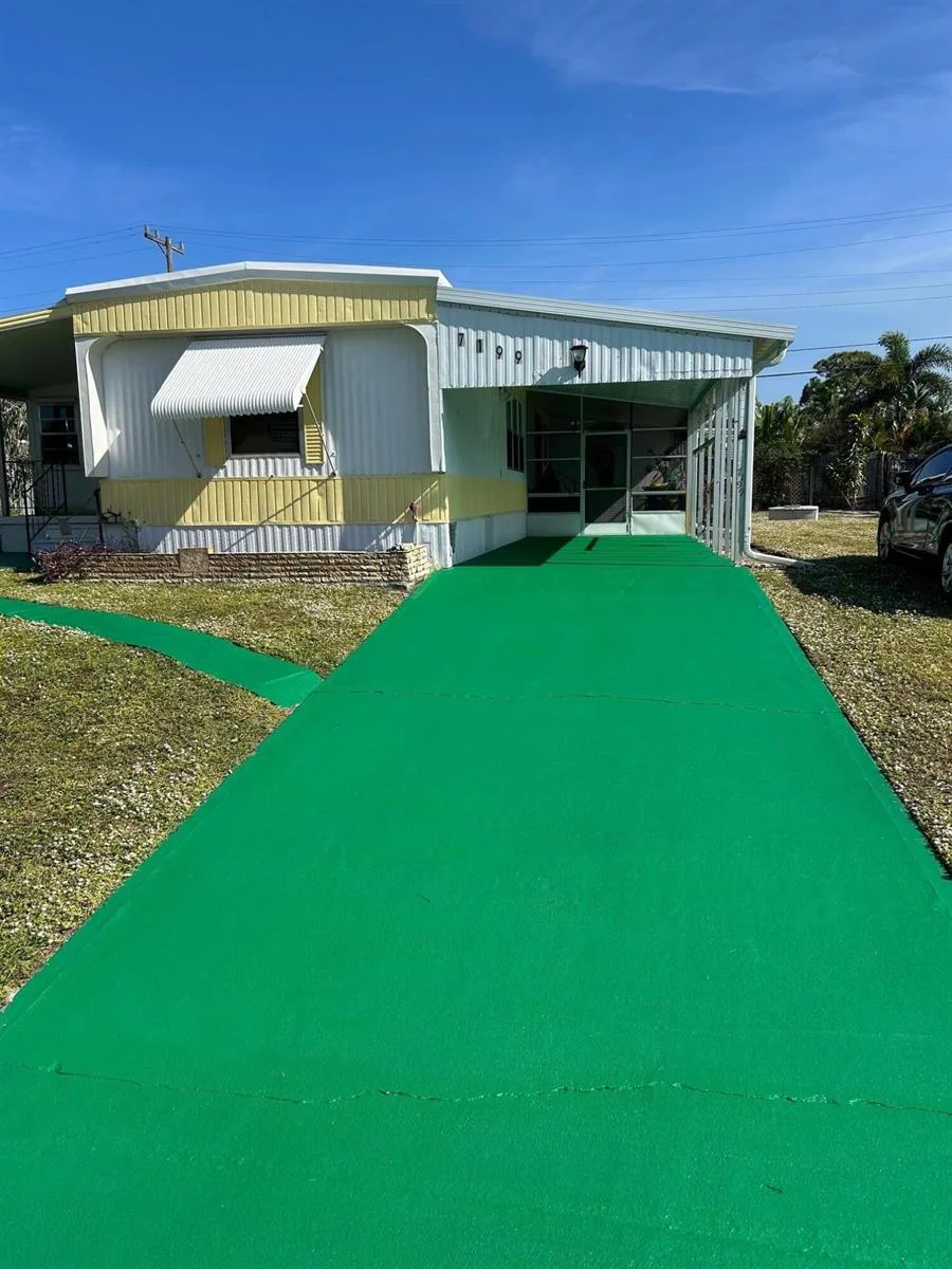 7199 SE Redbird Circle, Hobe Sound, FL 33455