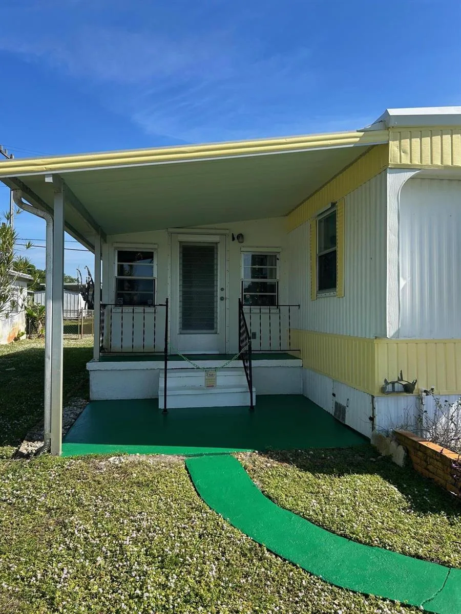 7199 SE Redbird Circle, Hobe Sound, FL 33455 photo 3