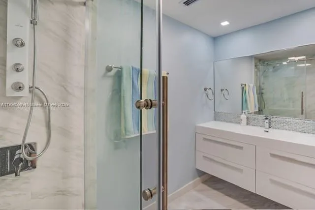 500 Bayview Dr # 622, Sunny Isles Beach, FL 33160 photo 12