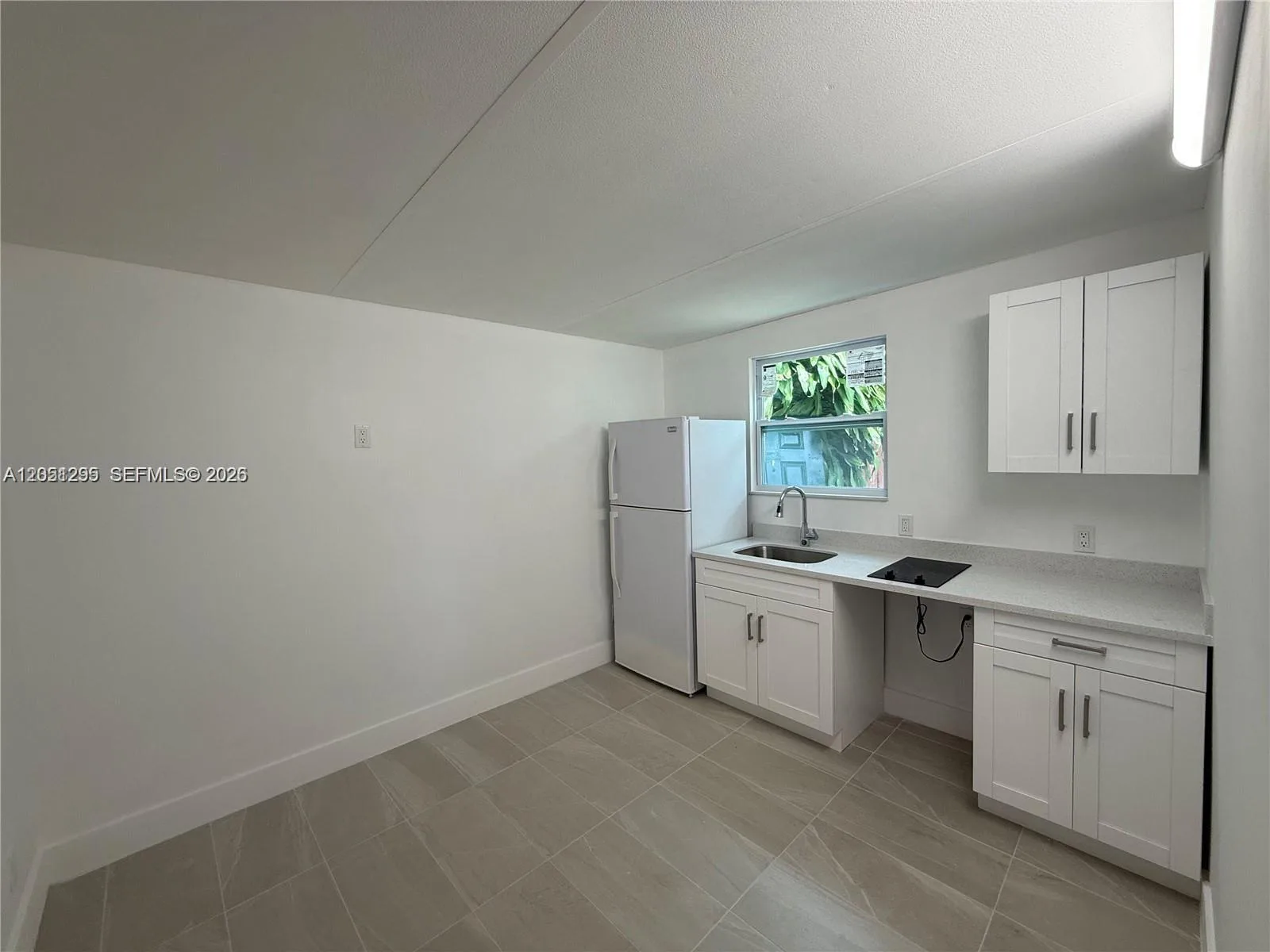 6765 SW 34th St # 1, Miami, FL 33155