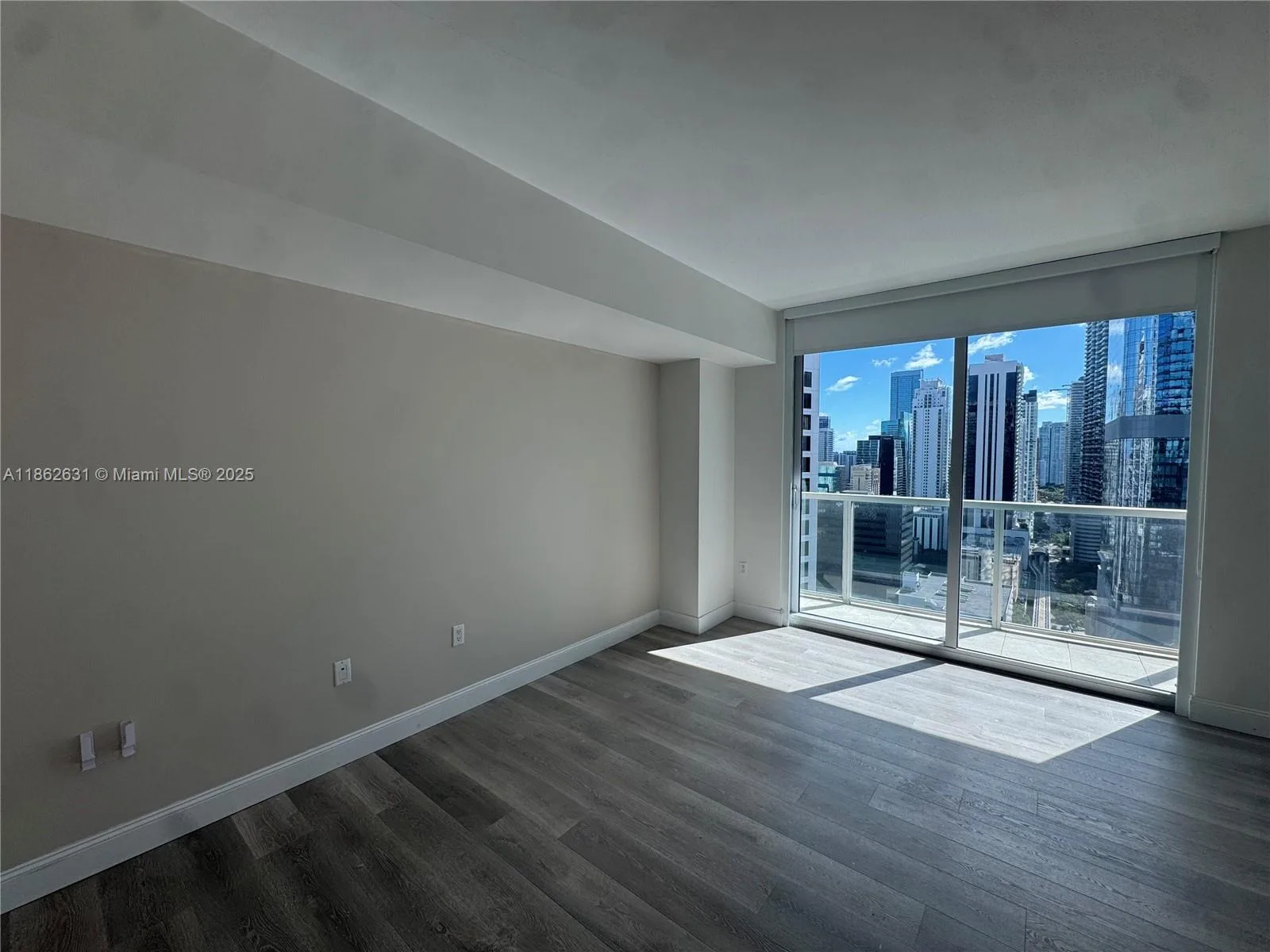 55 SE 6th St # 3004, Miami, FL 33131