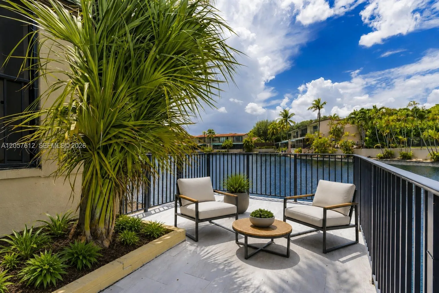 8350 Dundee Ter, Miami Lakes, FL 33016