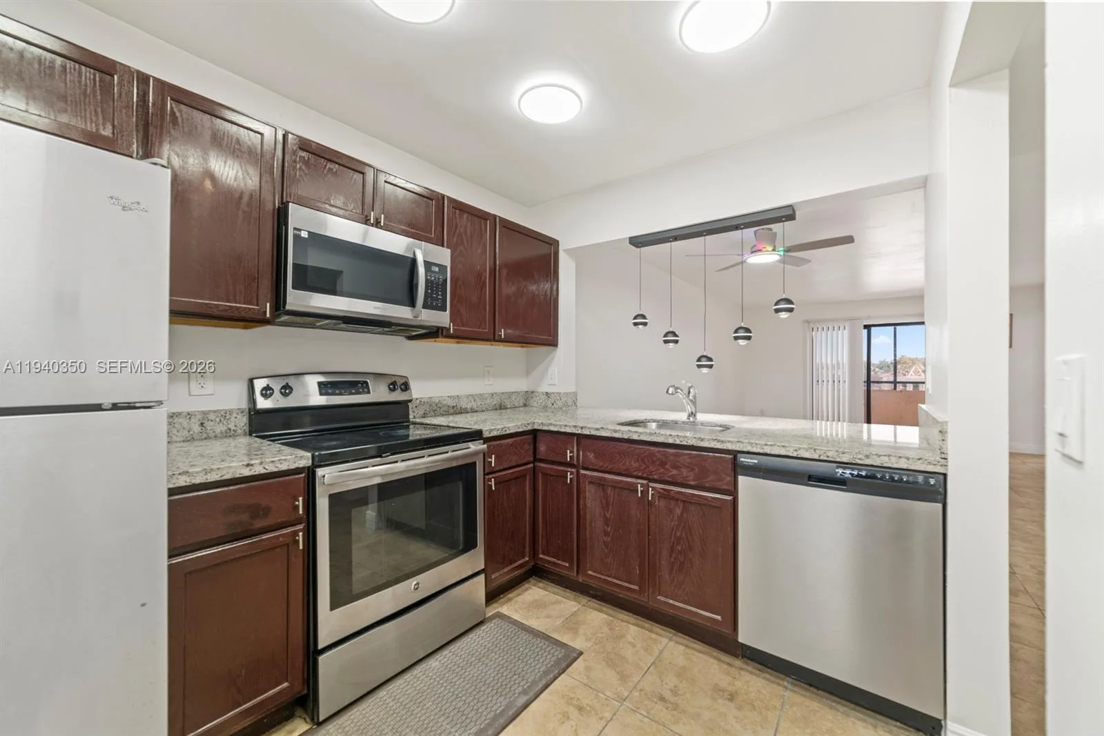 880 NE 207th Ter # 202-10, Miami, FL 33179 photo 2