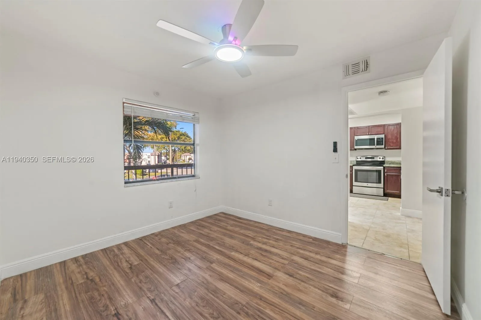 880 NE 207th Ter # 202-10, Miami, FL 33179 photo 7