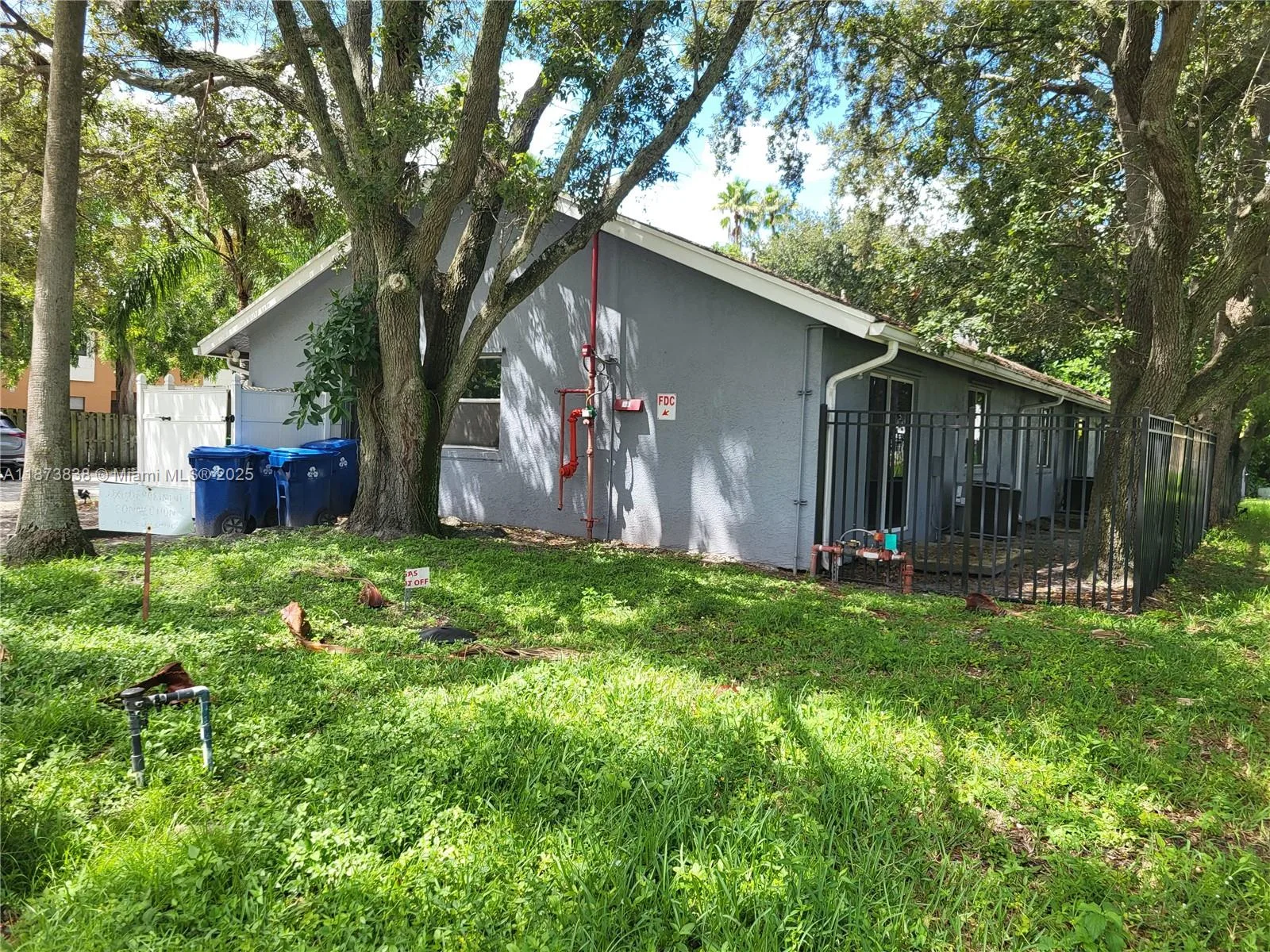 3621 NW 90th Ter, Sunrise, FL 33351 photo 2