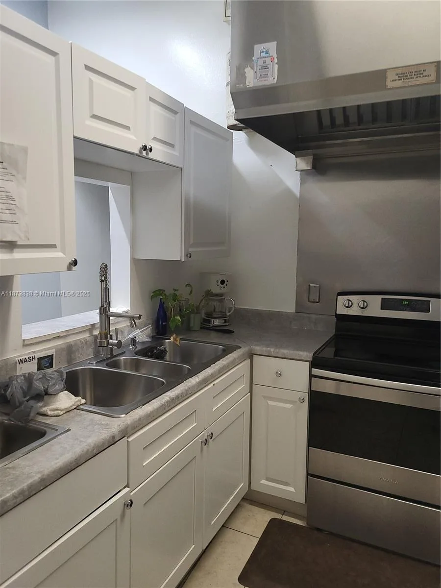 3621 NW 90th Ter, Sunrise, FL 33351 photo 5