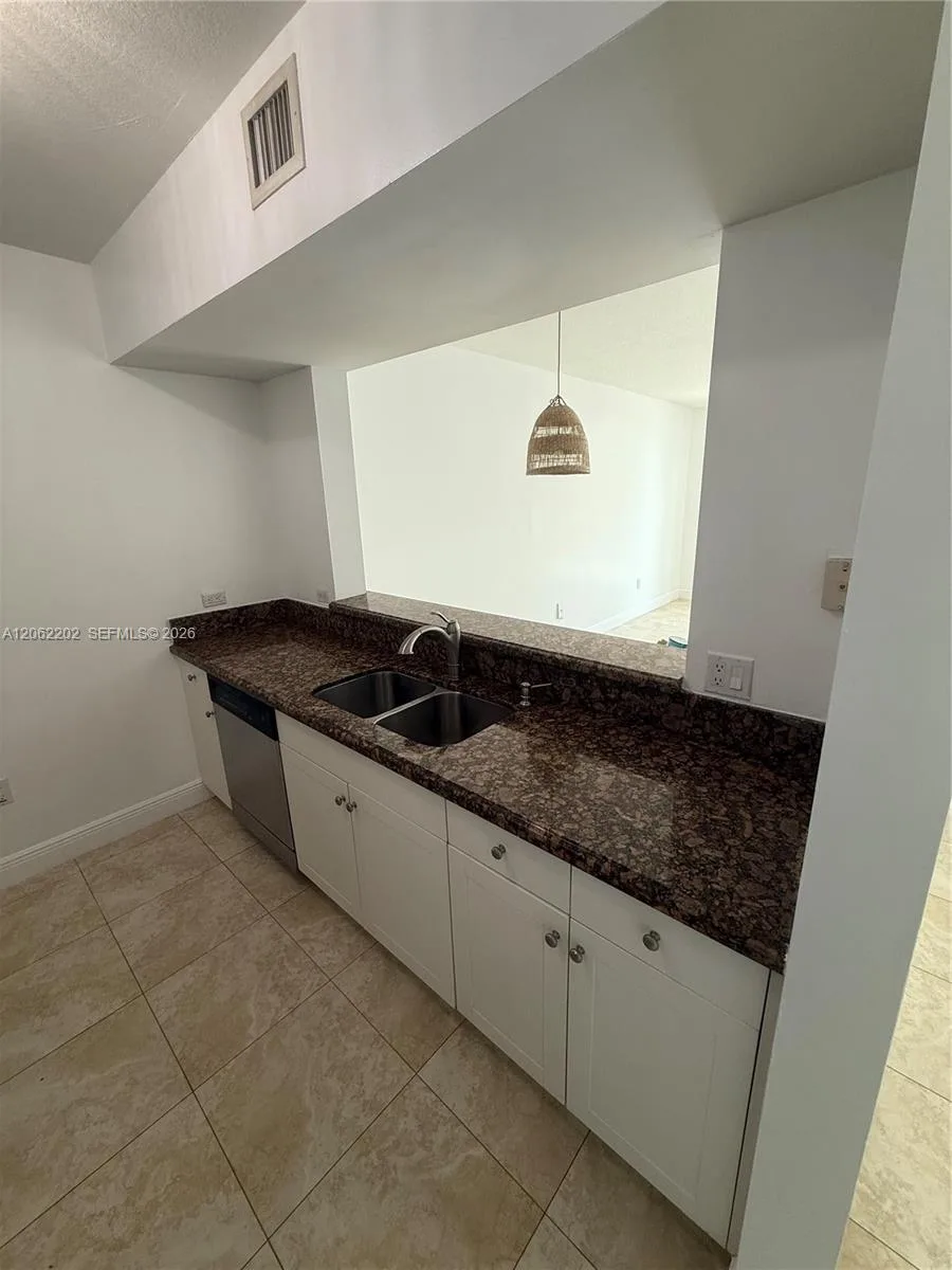117 NW 42nd Ave # 602, Miami, FL 33126 photo 9