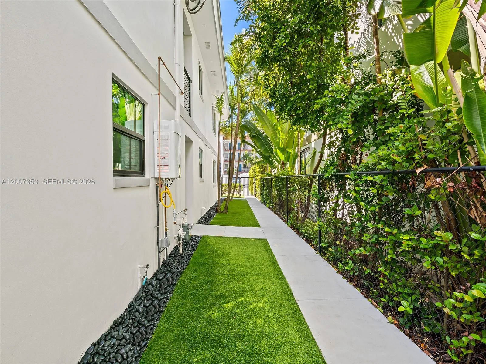 1305 SE 1st St, Fort Lauderdale, FL 33301 photo 3