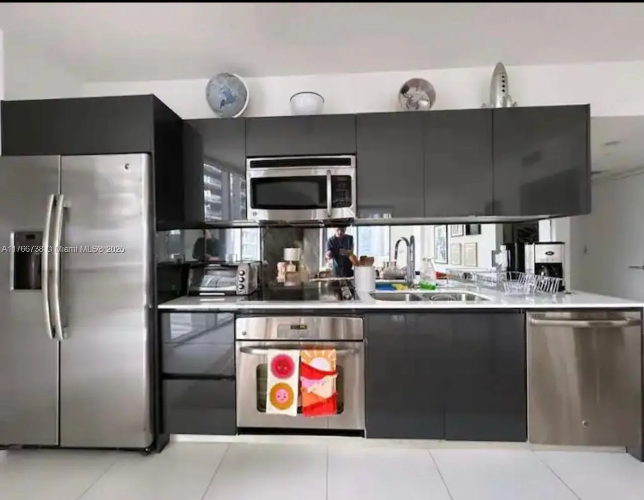 31 SE 6th St # 1601, Miami, FL 33131 photo 3