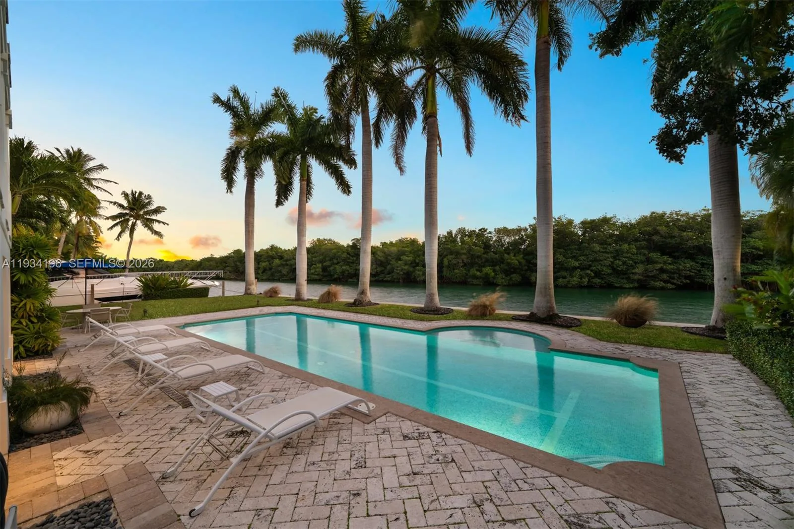 100 Cape Florida Dr, Key Biscayne, FL 33149 photo 8