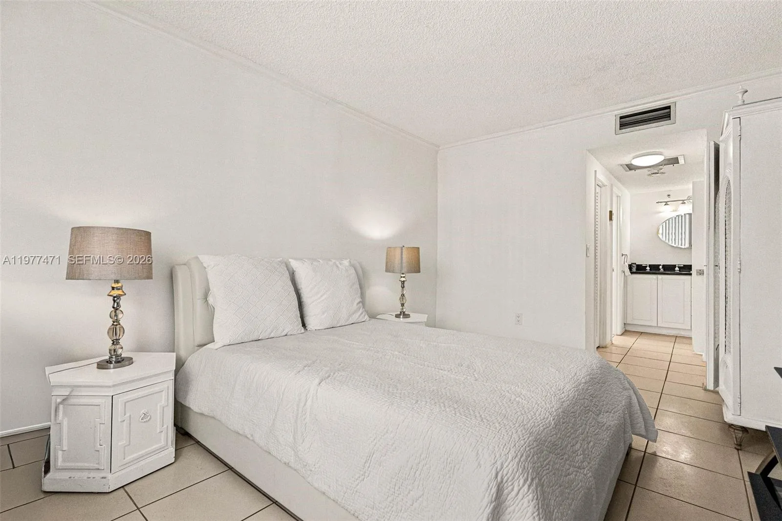 300 Bayview Dr # 509, Sunny Isles Beach, FL 33160 photo 13