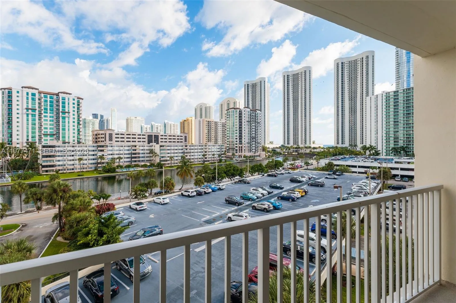 300 Bayview Dr # 509, Sunny Isles Beach, FL 33160 photo 6